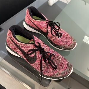 Nike sneakers size 10